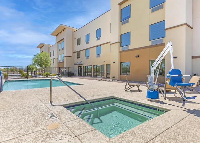 Western & Hotel Casa Grande